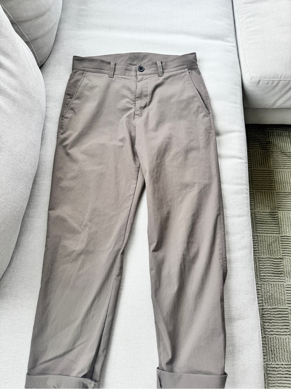 Men’s Lululemon Relaxed Taper Trousers (Lot of 4)
